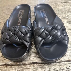 Pedro Garcia Black Azalea Leather Slide Sandals size 36 New